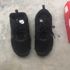 black nike vapor max super comfy